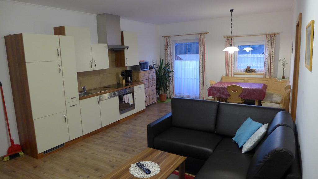 Popp'N Angerl Apartment เทาพลิทซ์ ภายนอก รูปภาพ
